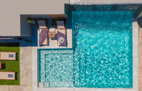 Rua Mat - Serene Villas with Modern Comfort, by ZanteWize